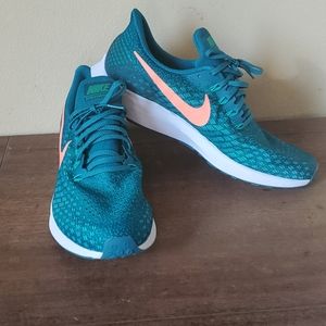 Men's Nike Running Shoes